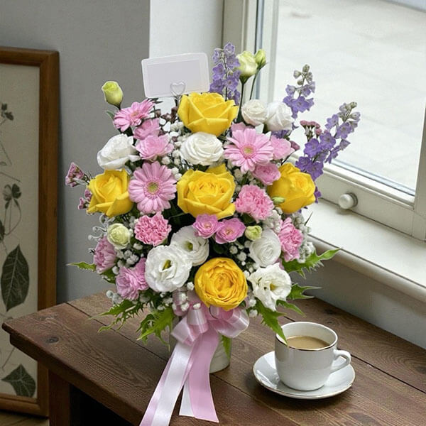 แจกันดอกไม้โทนสีสดใส - A 003 (Cheerful Blossom)