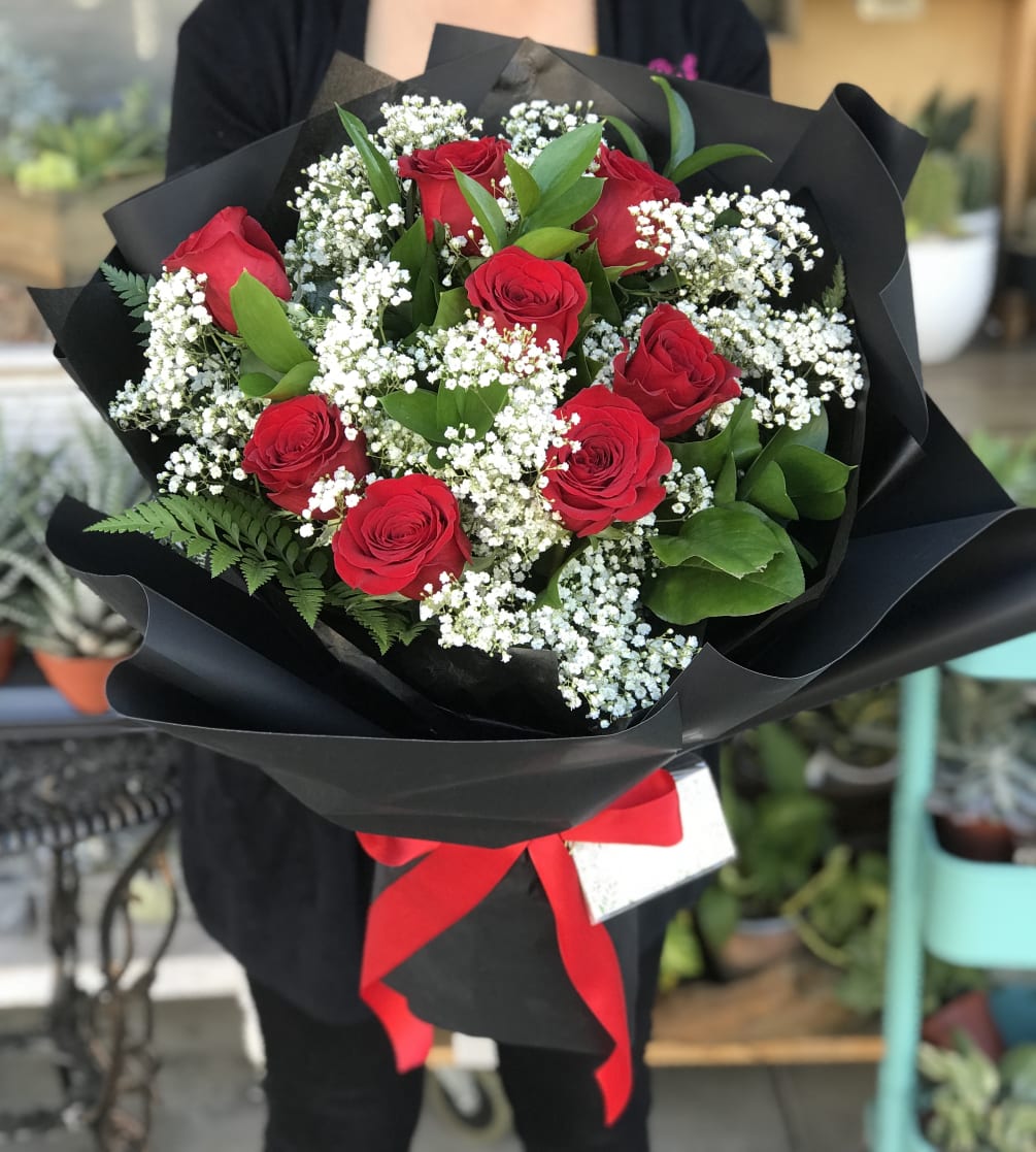 ช่อดอกไม้Sfbq033 ช่อดอกไม้ช่อใหญ่สวยๆ ร้านดอกไม้คุณภาพ ช่อหลายแบบหลายสไตล์  คุ้มราคา ส่งด่วน ส่งเร็วส่งฟรี โทร 080-7277879 Line Id : @Storyofflower
