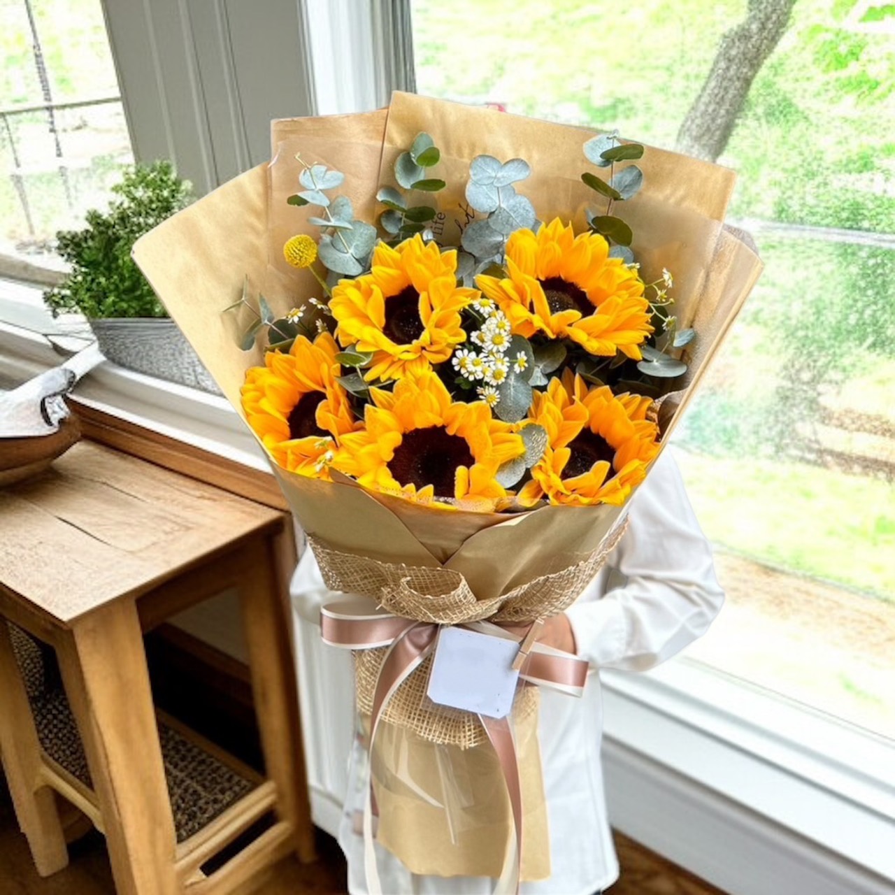 ช่อดอกไม้ - ช่อดอกทานตะวัน “แสงแดดยามเช้า”