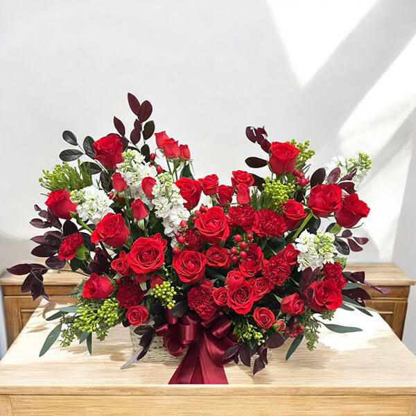 กระเช้าดอกไม้สีแดง Red Elegance Flower Basket กระเช้าดอกไม้สีแดง Red Elegance Flower Basket