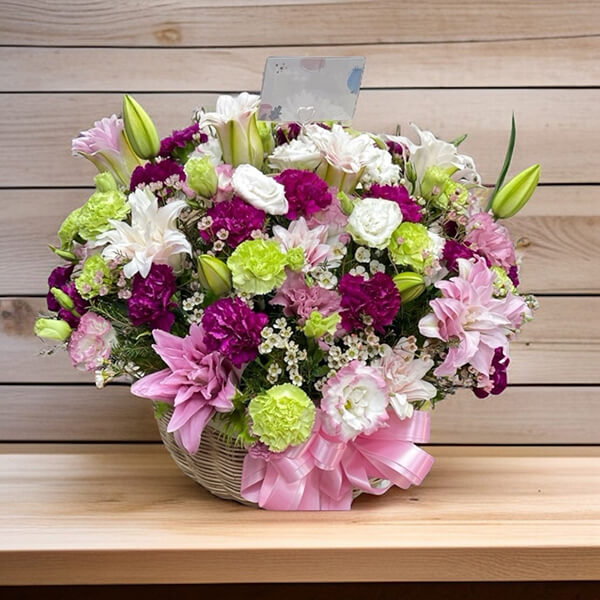 กระเช้าดอกไม้  Sweet Harmony Flower Basket