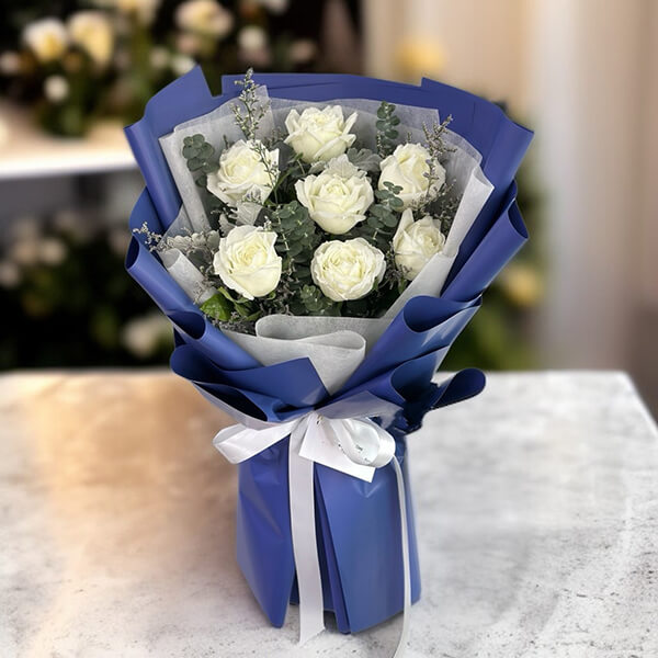ช่อดอกไม้ “White Harmony Bouquet”