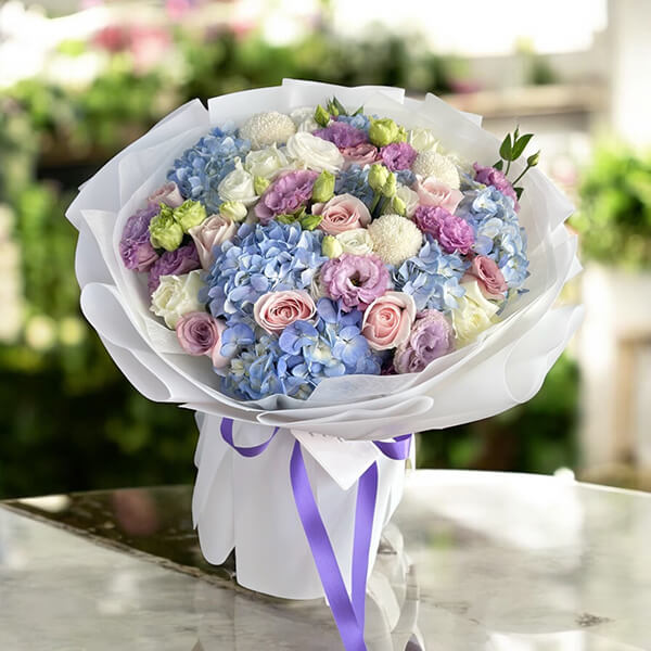 ช่อดอกไม้  Pastel Revirie Bouquet
