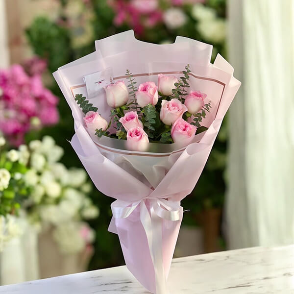 ช่อดอกไม้ Blush Minimalist Muse Bouquet