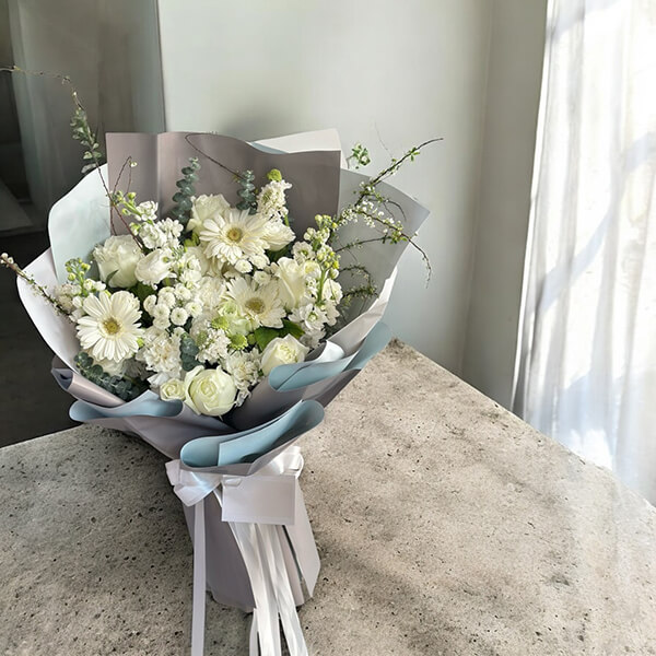 ช่อดอกไม้ Ivory Classic Soul Bouquet