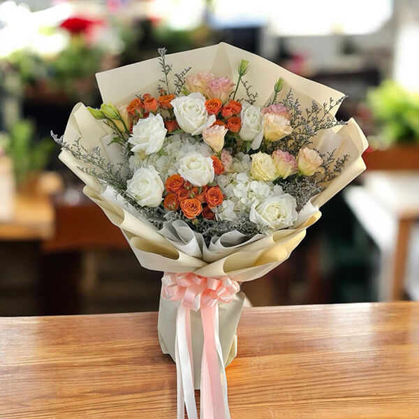 ช่อดอกไม้ Orange Bliss Special Moment Bouquet