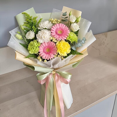 Vibrant Pastel Congratulations Bouquet - Premium Graduation Floral Gift