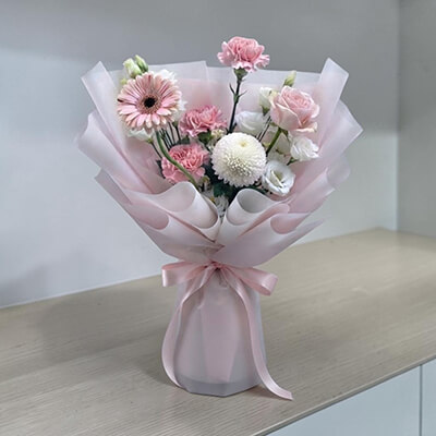 Sweet Pink Elegance Bouquet &ndash; ช่อดอกไม้สีชมพูขาว สไตล์หรูละมุน