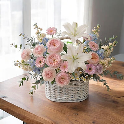 กระเช้าดอกไม้  Pastel Dream Luxury Flower Basket (Lily, Stock, Rose, Carnation & Gerbera)