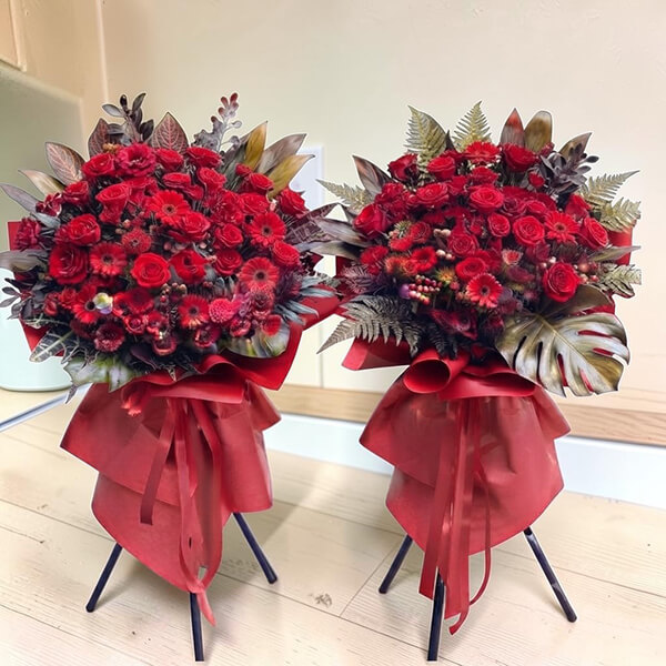 Event Floral Design & Custom On-Site Flower Decoration