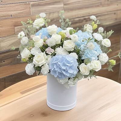 Eternal Love Mother&rsquo;s Day Hydrangea & Rose Luxury Flower Box
