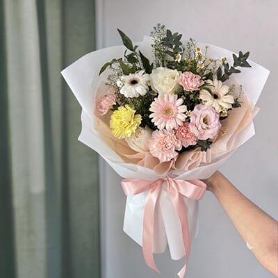 ช่อดอกไม้สดสไตล์เกาหลี โทนพาสเทลมินิมอล ช่อดอกไม้ให้แฟน ช่อดอกไม้วันเกิด Cute Pastel Bouquet